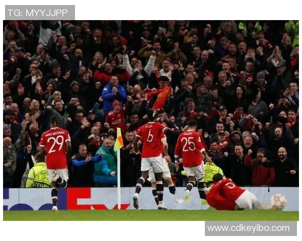 曼联与巴黎精彩对决全场录像回顾尽享比赛精彩瞬间 曼联与巴黎精彩对决全场录像回顾尽享比赛精彩瞬间